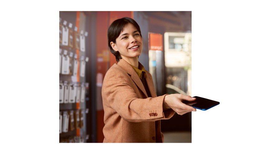 Orange: odkupimy więcej telefonów