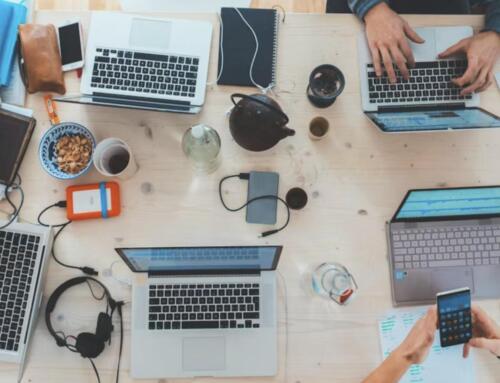 Fabryka 2026: Trendy technologiczne redefiniujące pierwszą linię produkcji