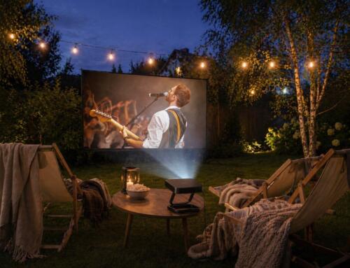 Kino pod chmurką na majówkę – projektory Dangbei