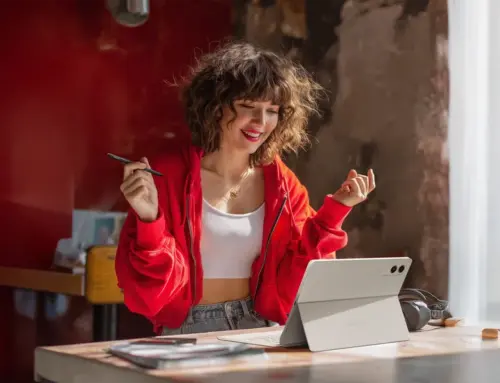 Najnowsze badania wykazują że tablety stały się dla pokolenia Z nieodzownym elementem procesu twórczego nauki oraz codziennego życia