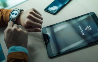 Samsung Knox chroni smartfon i urządzenia w domu