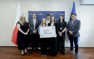 Drugie życie dla rowerów – Laureaci Solve for Tomorrow z wizytą w Ministerstwie Infrastruktury