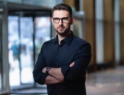 Piotr Żak Prezesem Zarządu Grupy Polsat Plus przez kolejne 3 lata