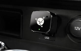Adapter NAVITEL CPA5: CarPlay i Android Auto bez kabli