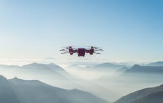 DJI AP100 — spadochron dla drona za 1050 dolarów, który ratuje sprzęt i ludzi