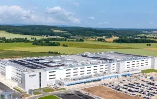 Ponad tysiąc nowych miejsc pracy – Amazon otwiera w Dobromierzu swoje najbardziej zaawansowane technologicznie centrum logistyczne w Polsce